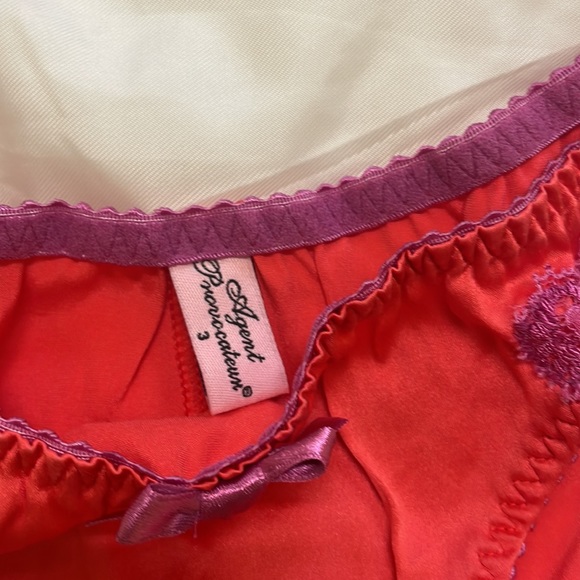 Agent Provocateur LUCIE 32DD / 3 Coral & Pink Set - Picture 6 of 7